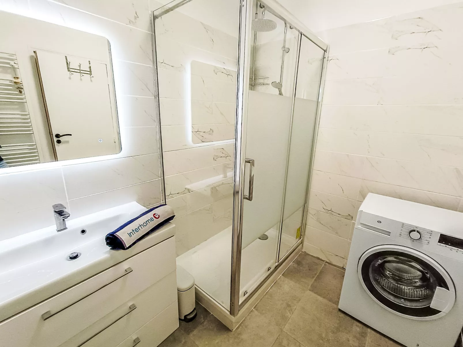 Le Victor Hugo-Dedans