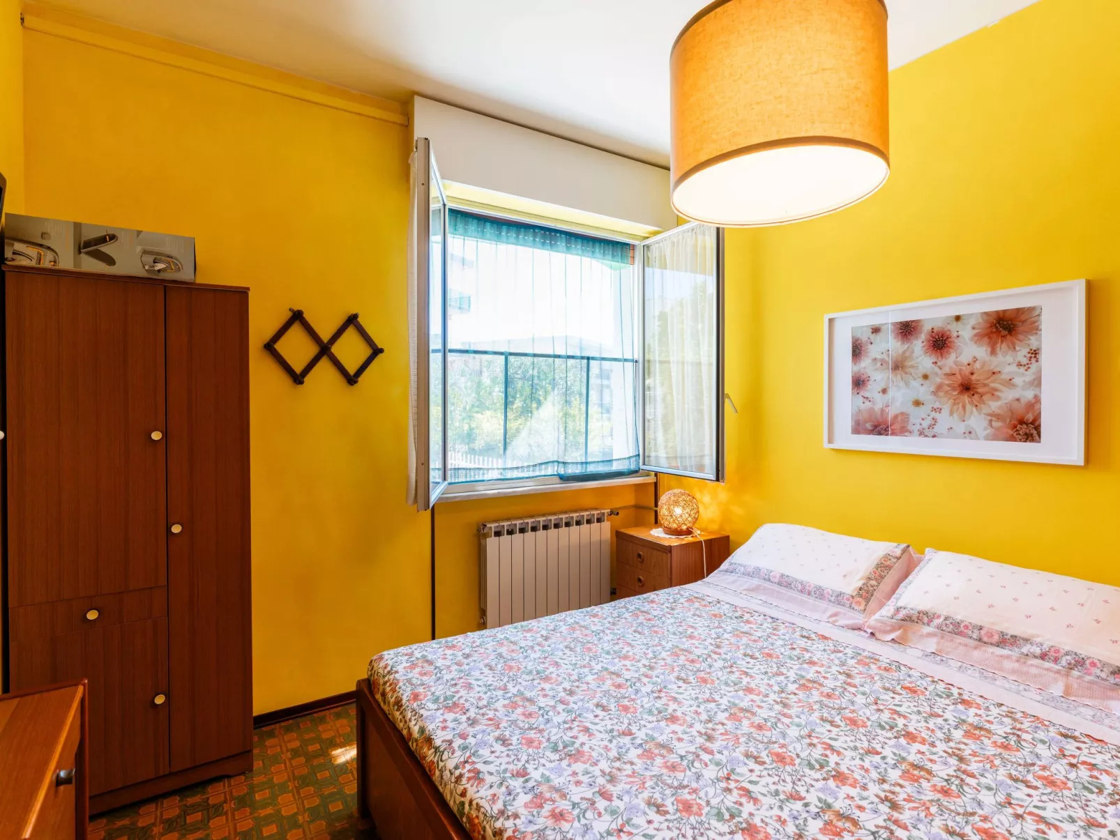 In the Garden-Drinnen