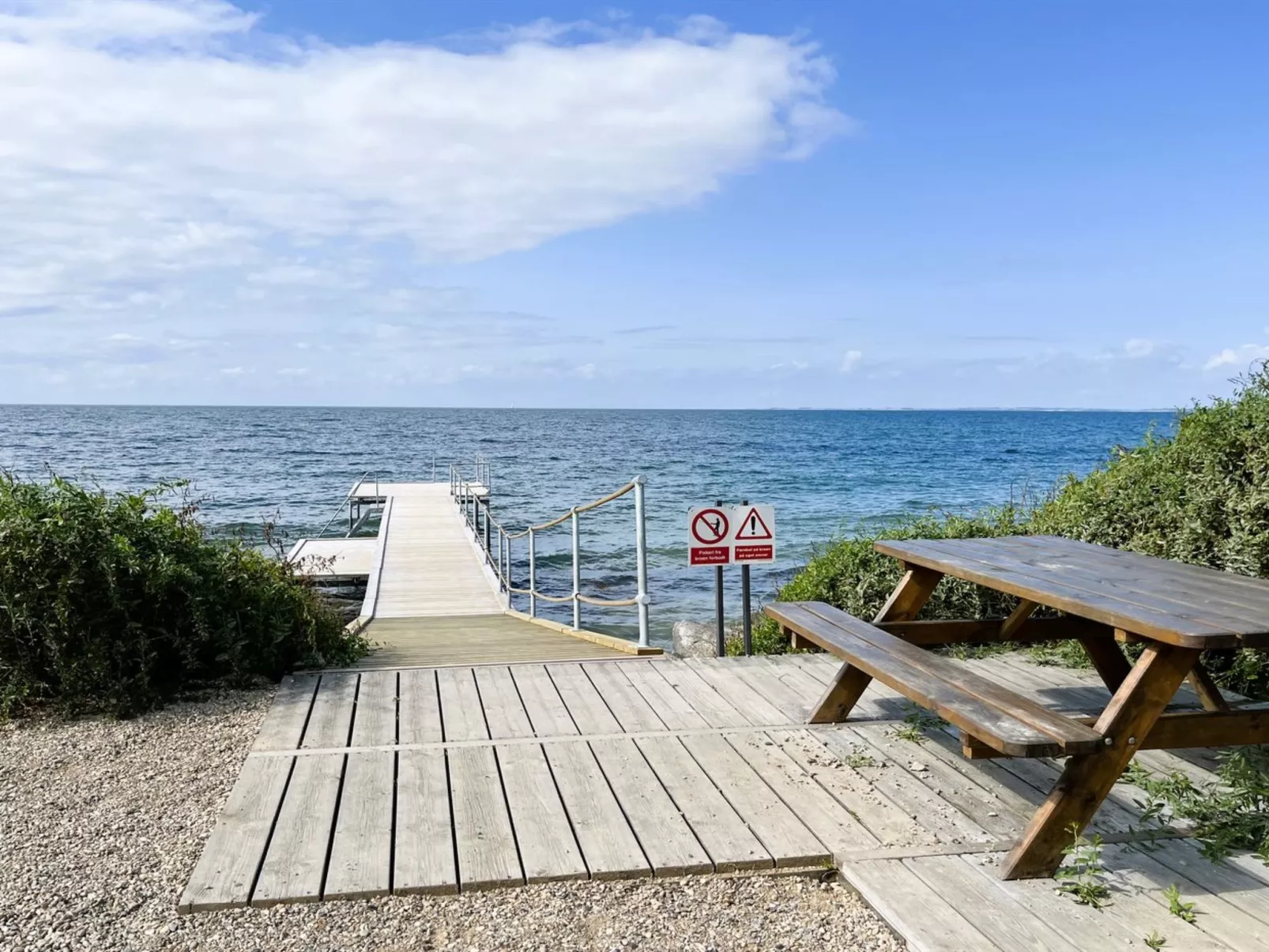 "Ellinor" - 190m from the sea-Outside