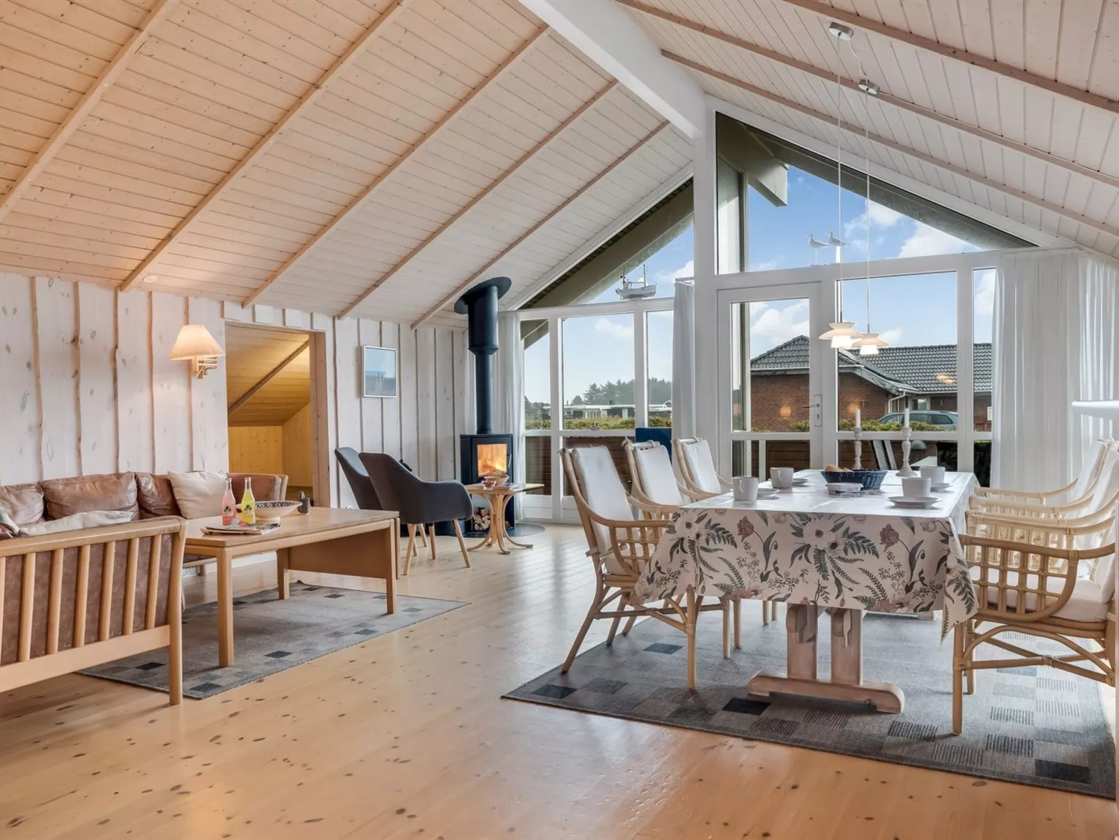 "Bruse" - 200m from the sea-Drinnen