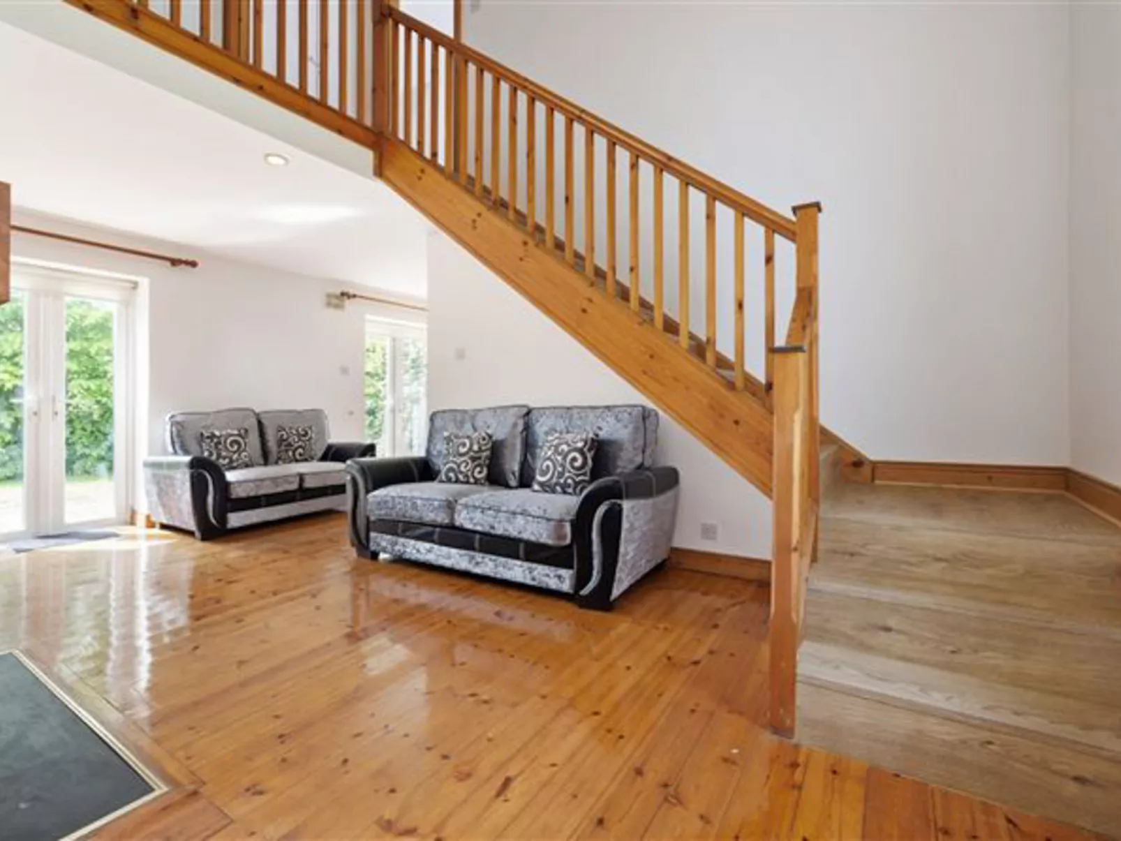 Brittas Bay Holiday Village No 7-Drinnen