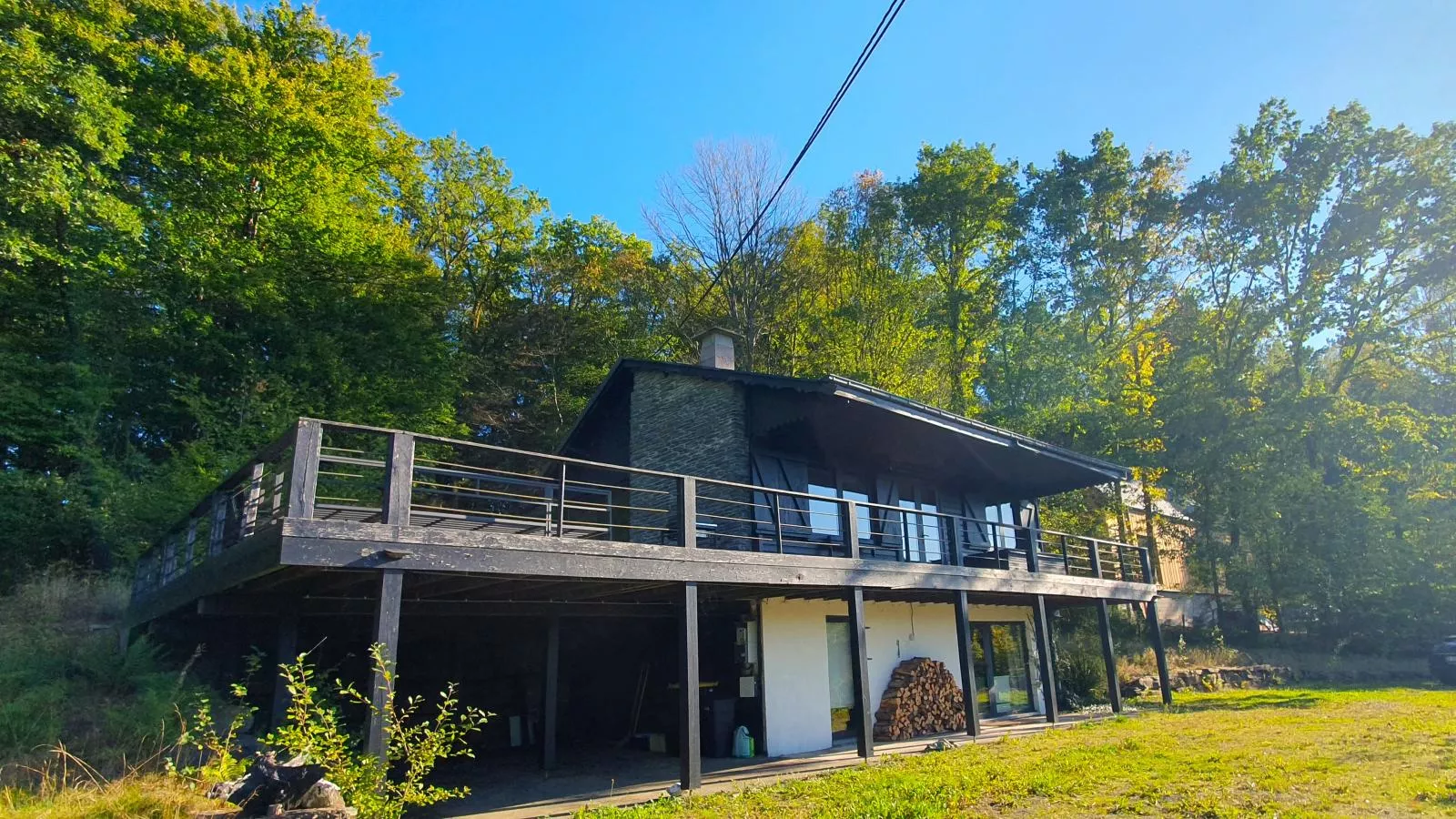 Agathe-Exterior in summer