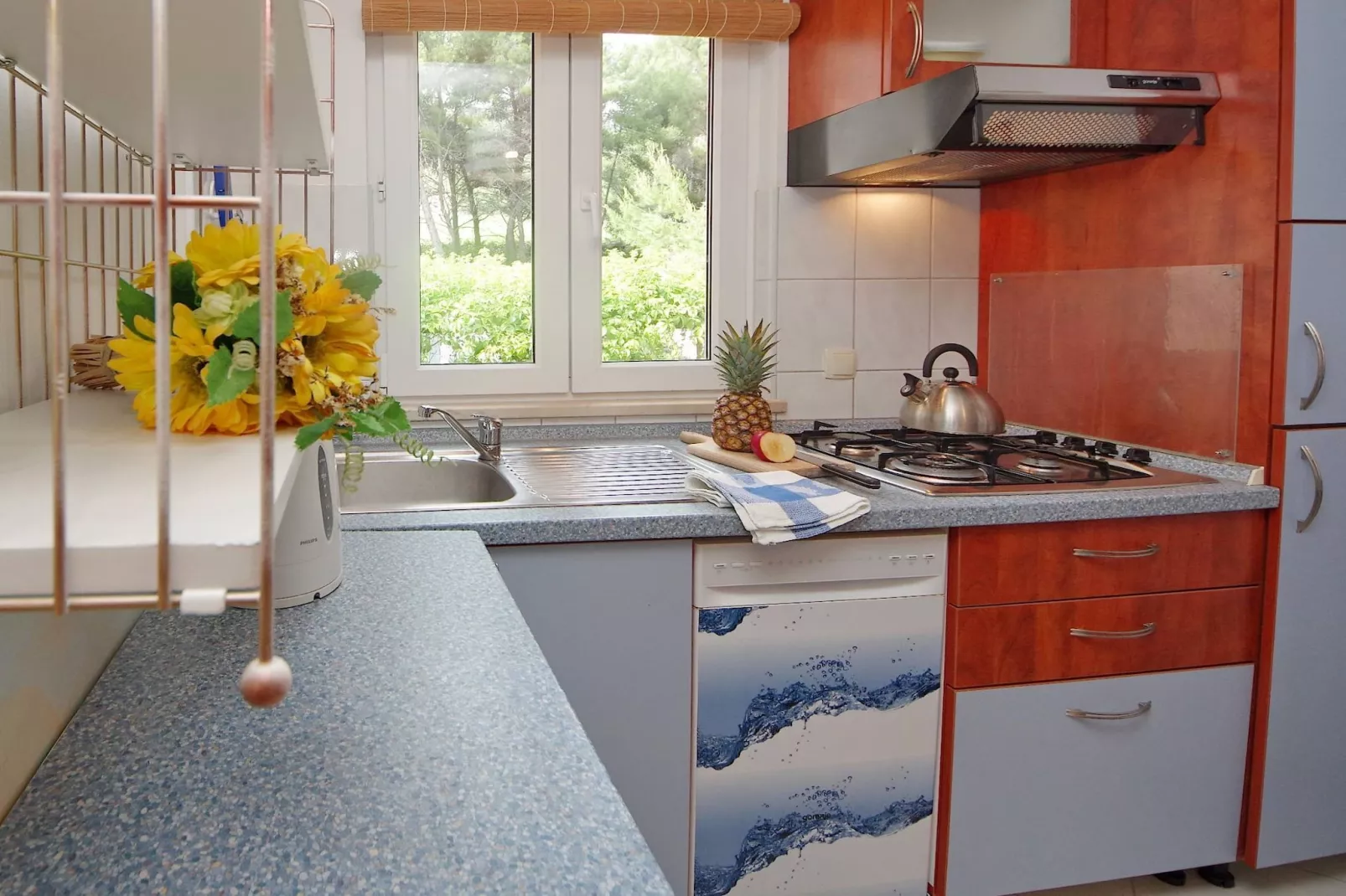 Seafront Apartments Deveron - Duplex Two Bedroom Apartment with Balcony and Sea View (Island)-Cuisine