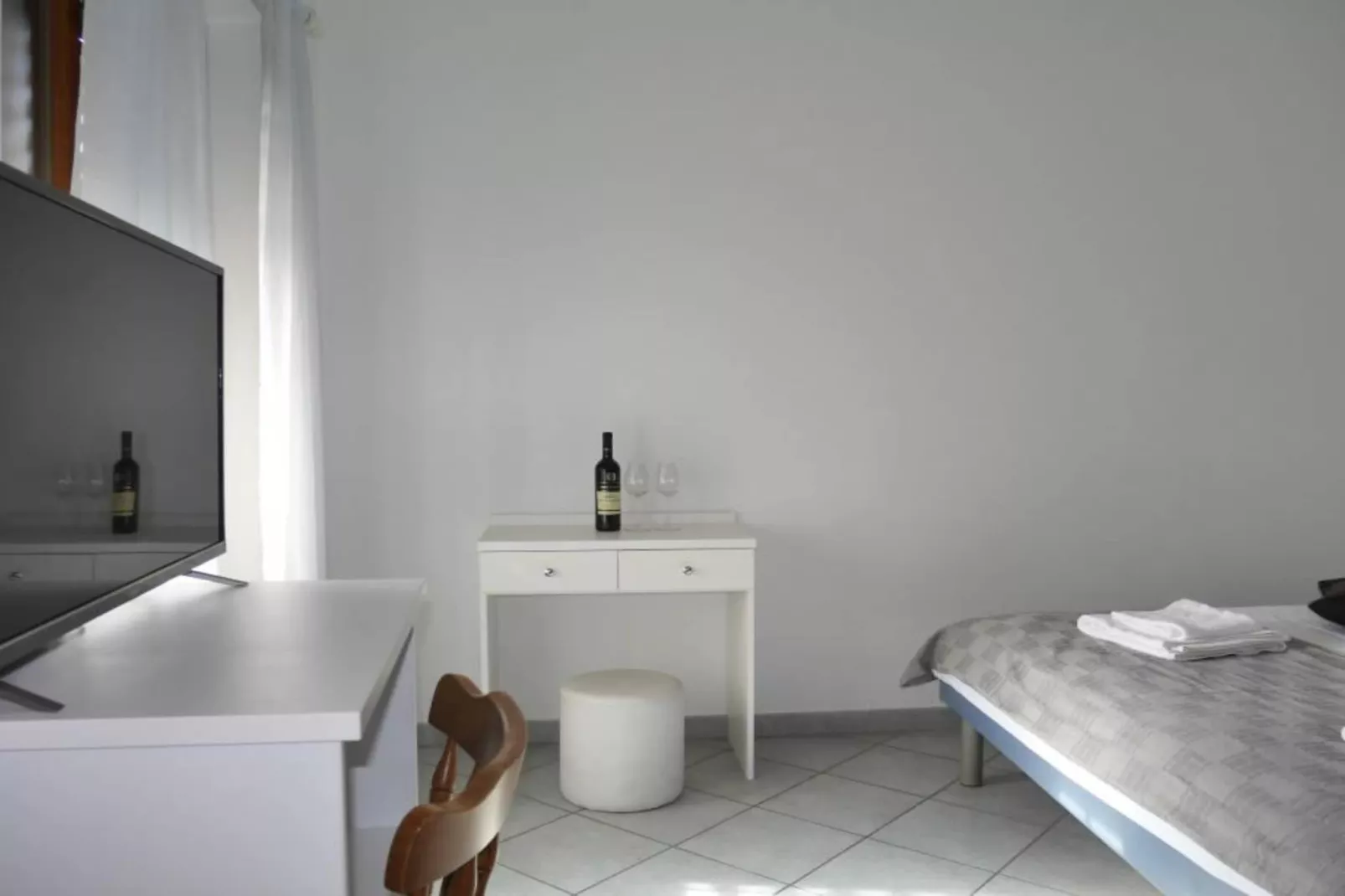 Dugi Rat Seaside Apartments - Two Bedroom Apartment 3-Chambre