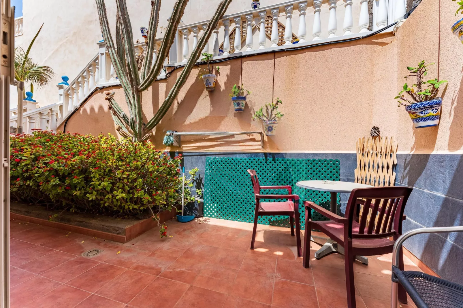 Delfin 101A Jardin Privado-Aussicht Sommer