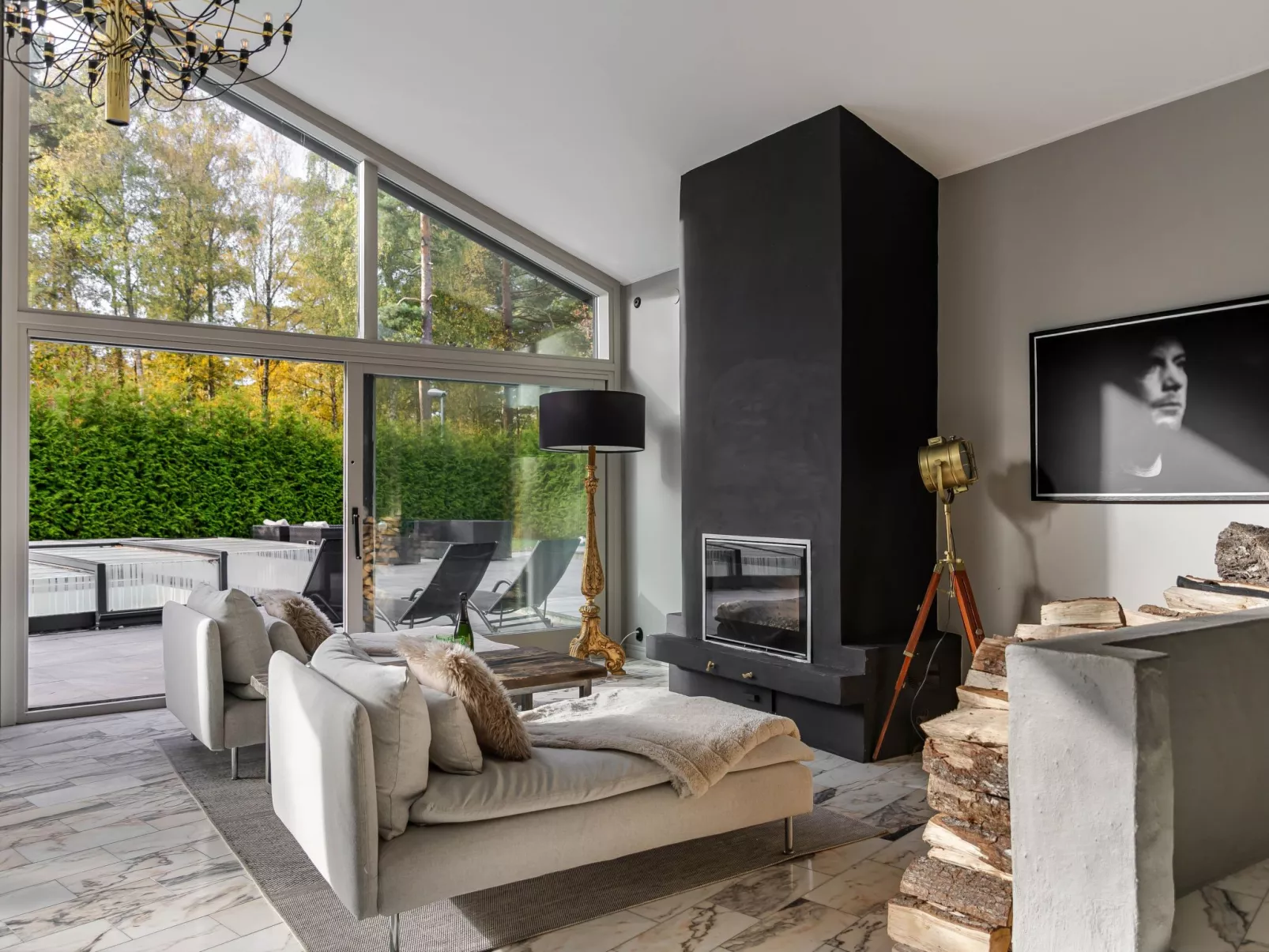 Frösakull Paradiset-Dedans