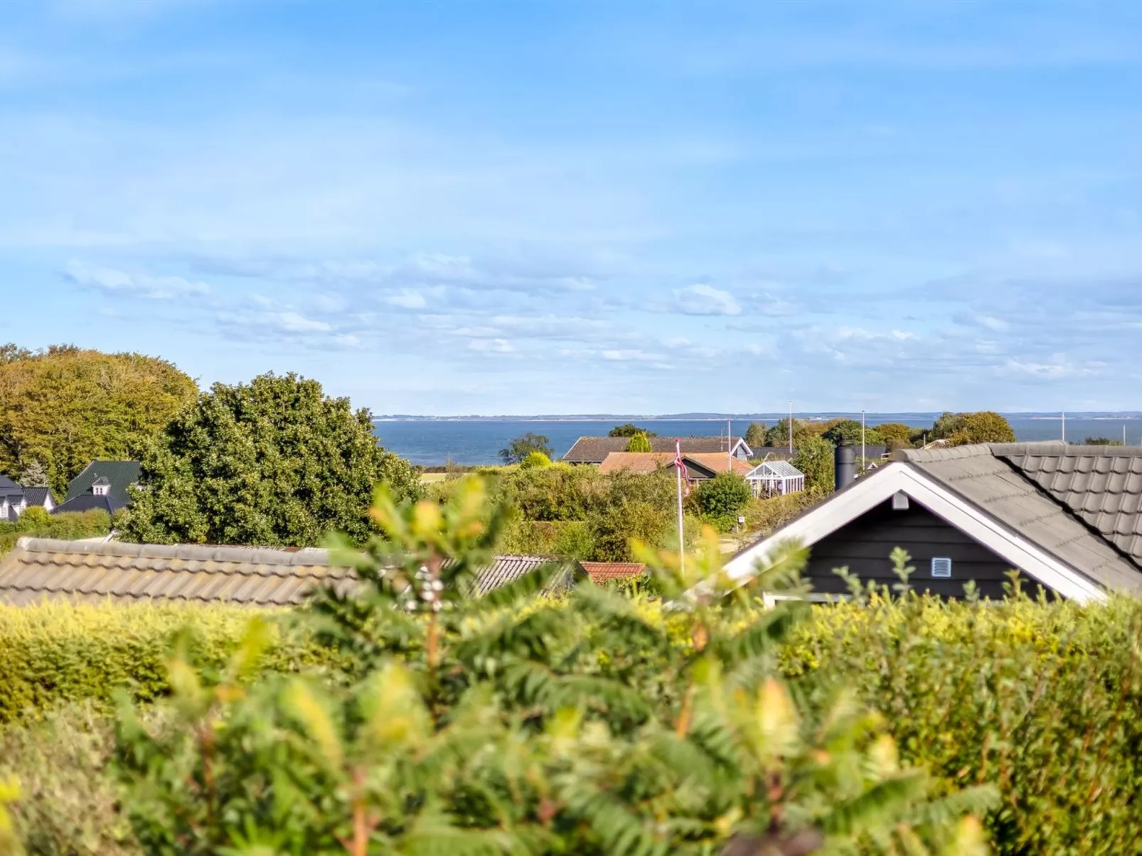 "Tjarven" - 350m from the sea-Draußen