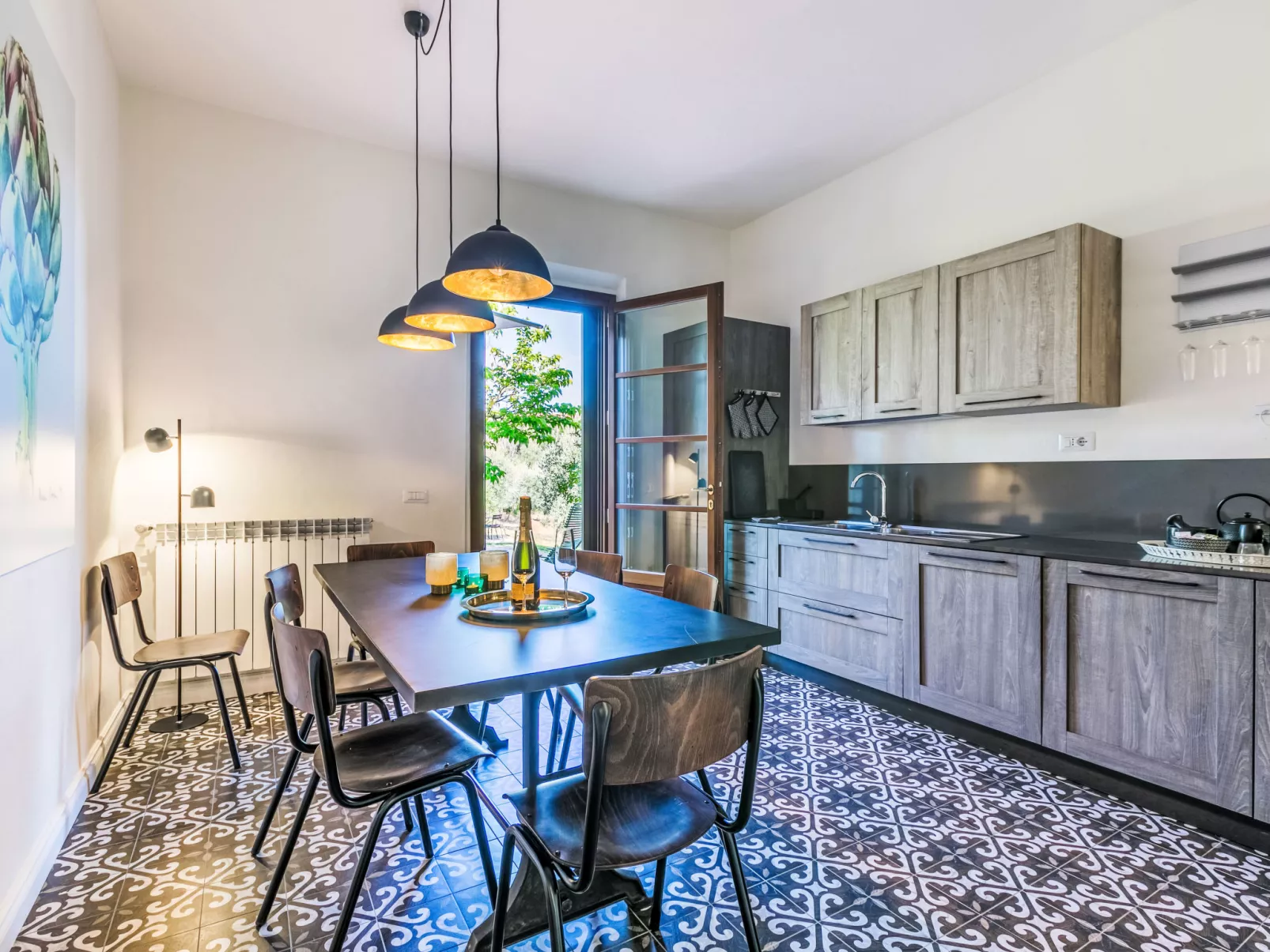 Vecchio Forno-Inside