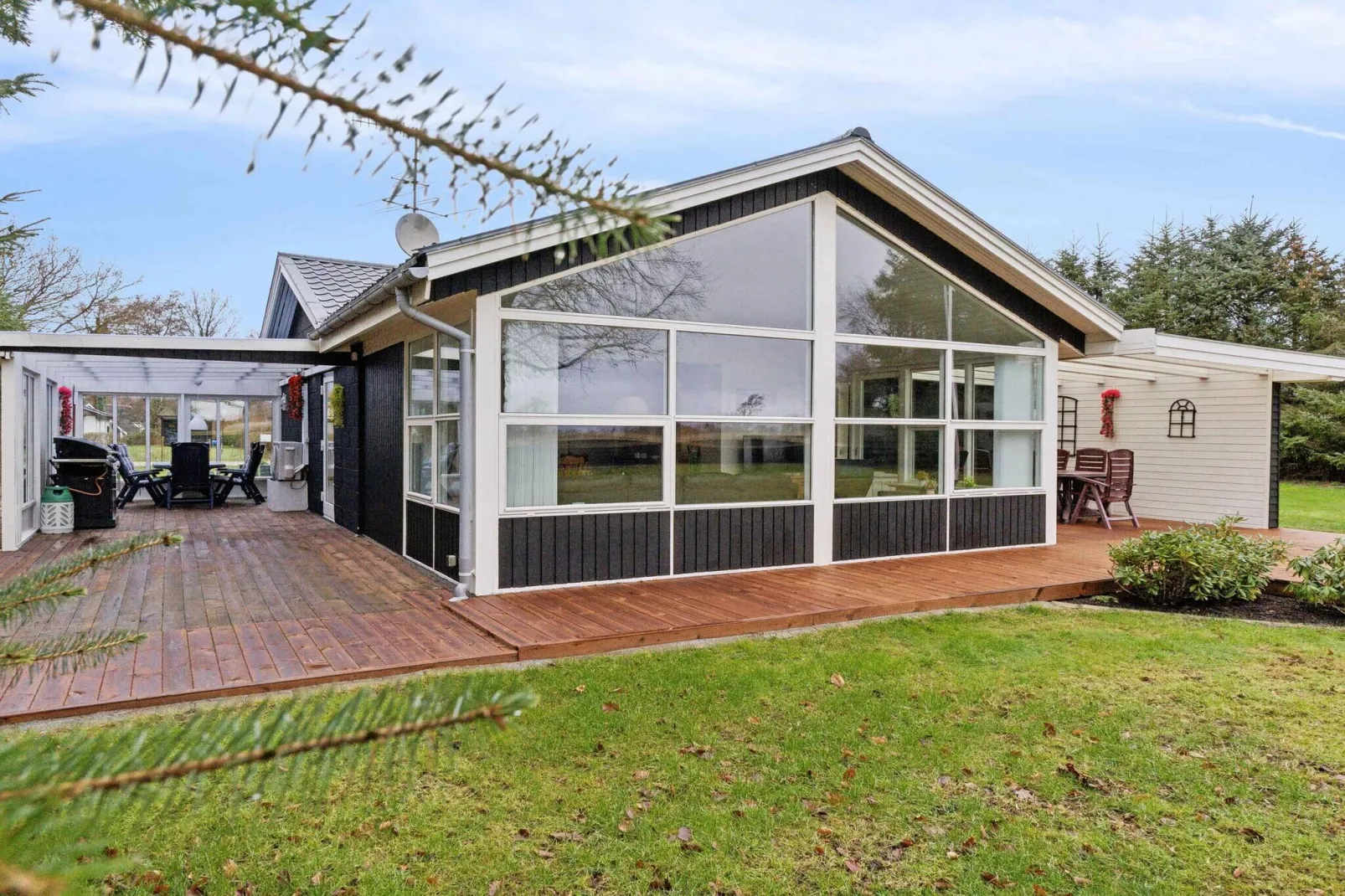 5 Sterne Ferienhaus in Storvorde-Im Freien