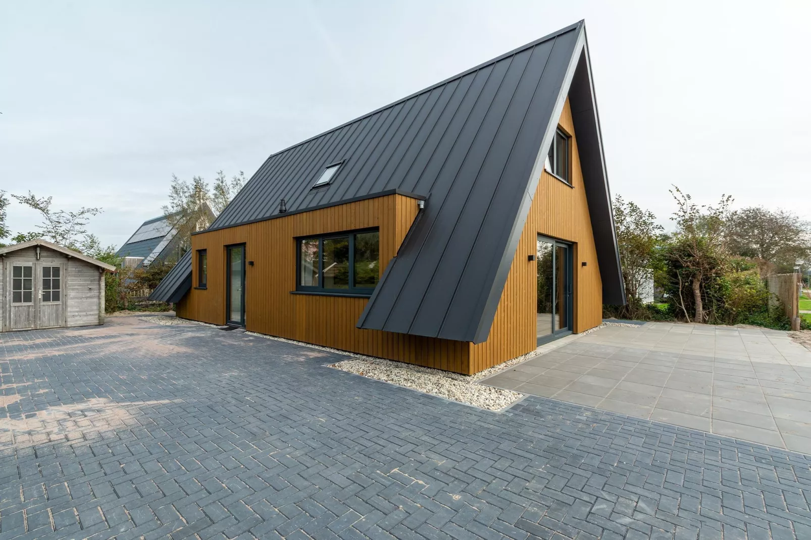 Sandepark 113-Exterior in summer