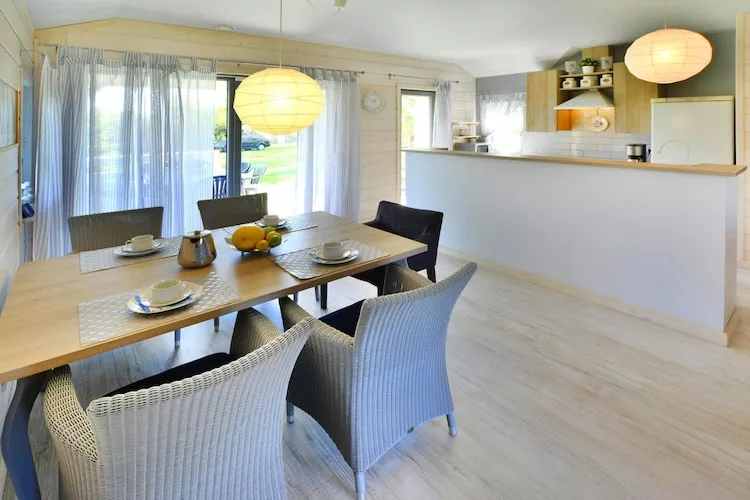 Dom wakacyjny w Oświnie-Salon