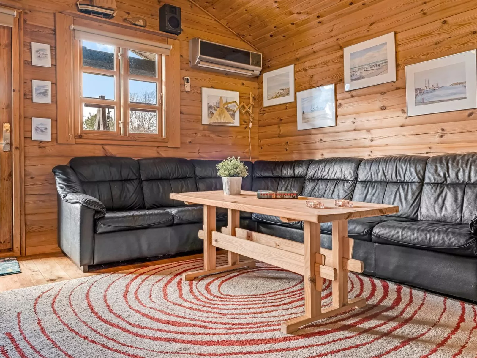 "Hakon" - 1km from the sea