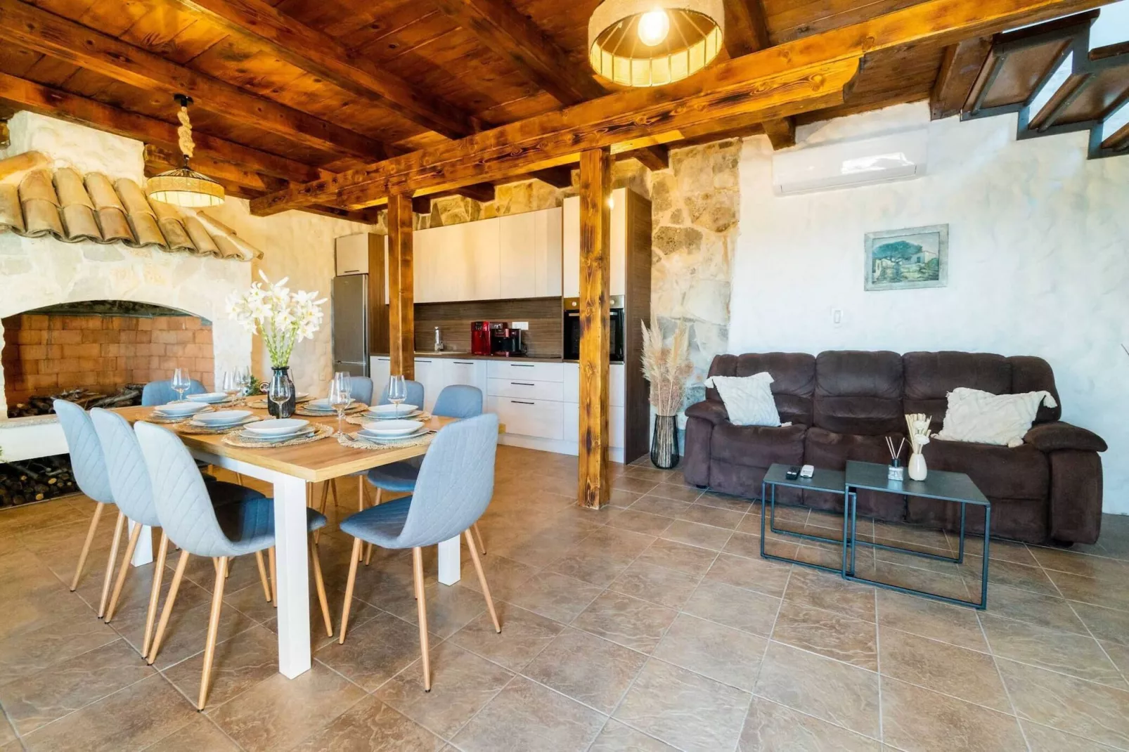 Authentic Villa Storia-Cuisine