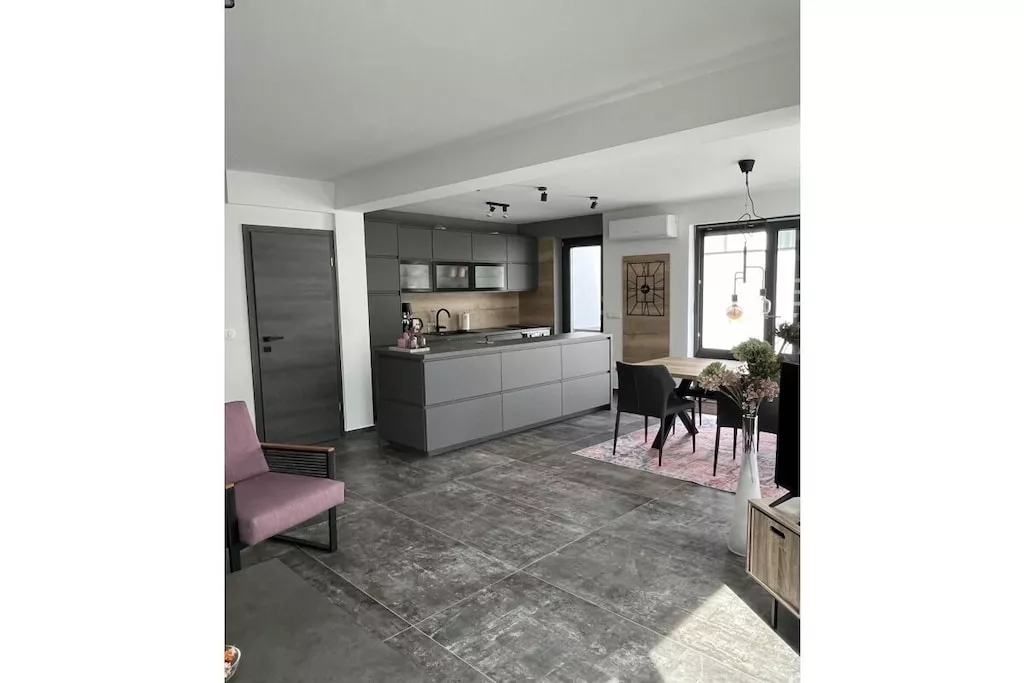 576985-Nicht zugeordnet