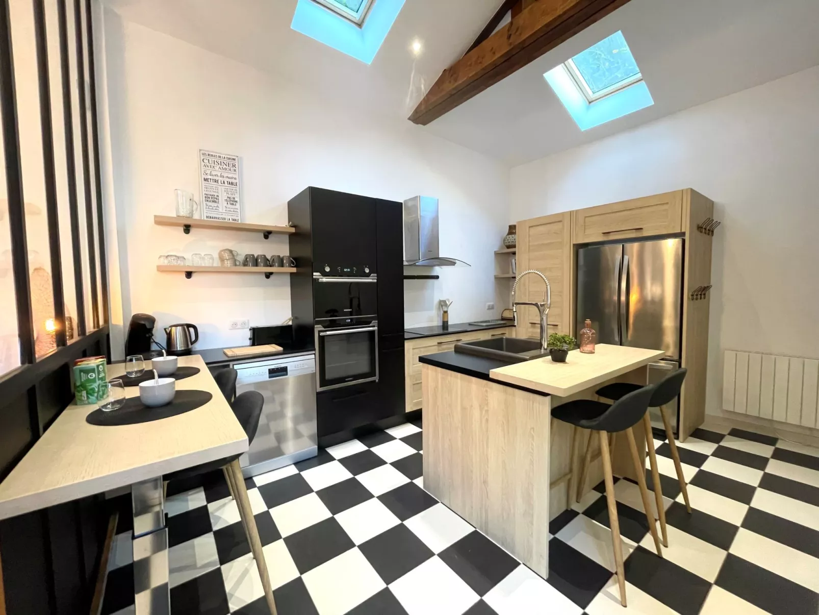 Côté Bassin-Drinnen