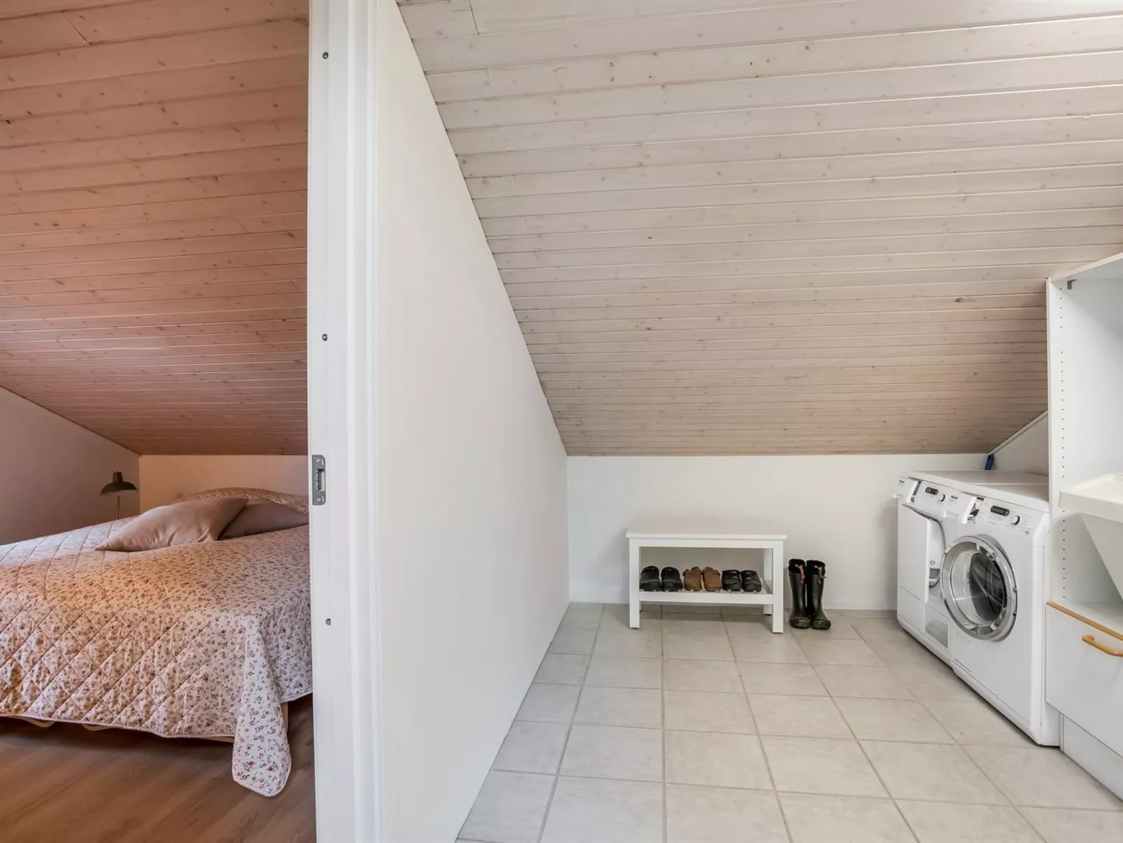 "Lirim" - 400m from the sea-Dedans