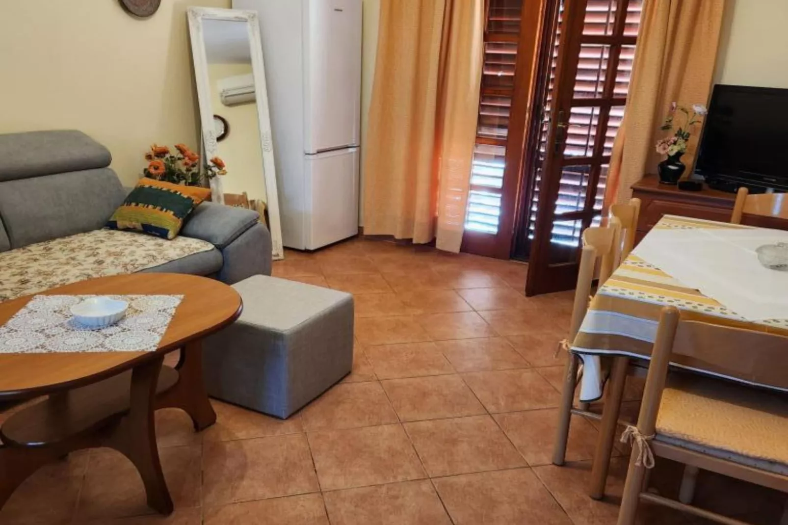 Apartments Nada - Two Bedroom Apartment (A2)-Wohnzimmer