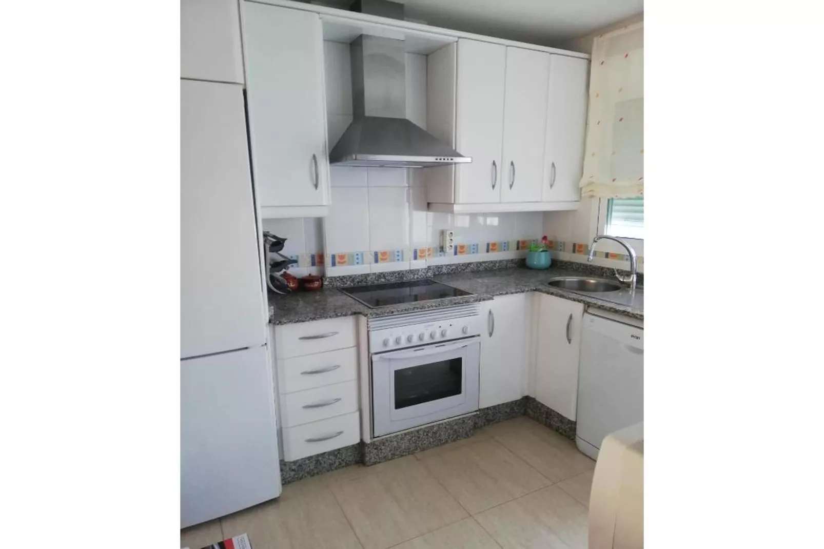 CT 345 AL - Faro's Cala Marques Townhouse-Kitchen