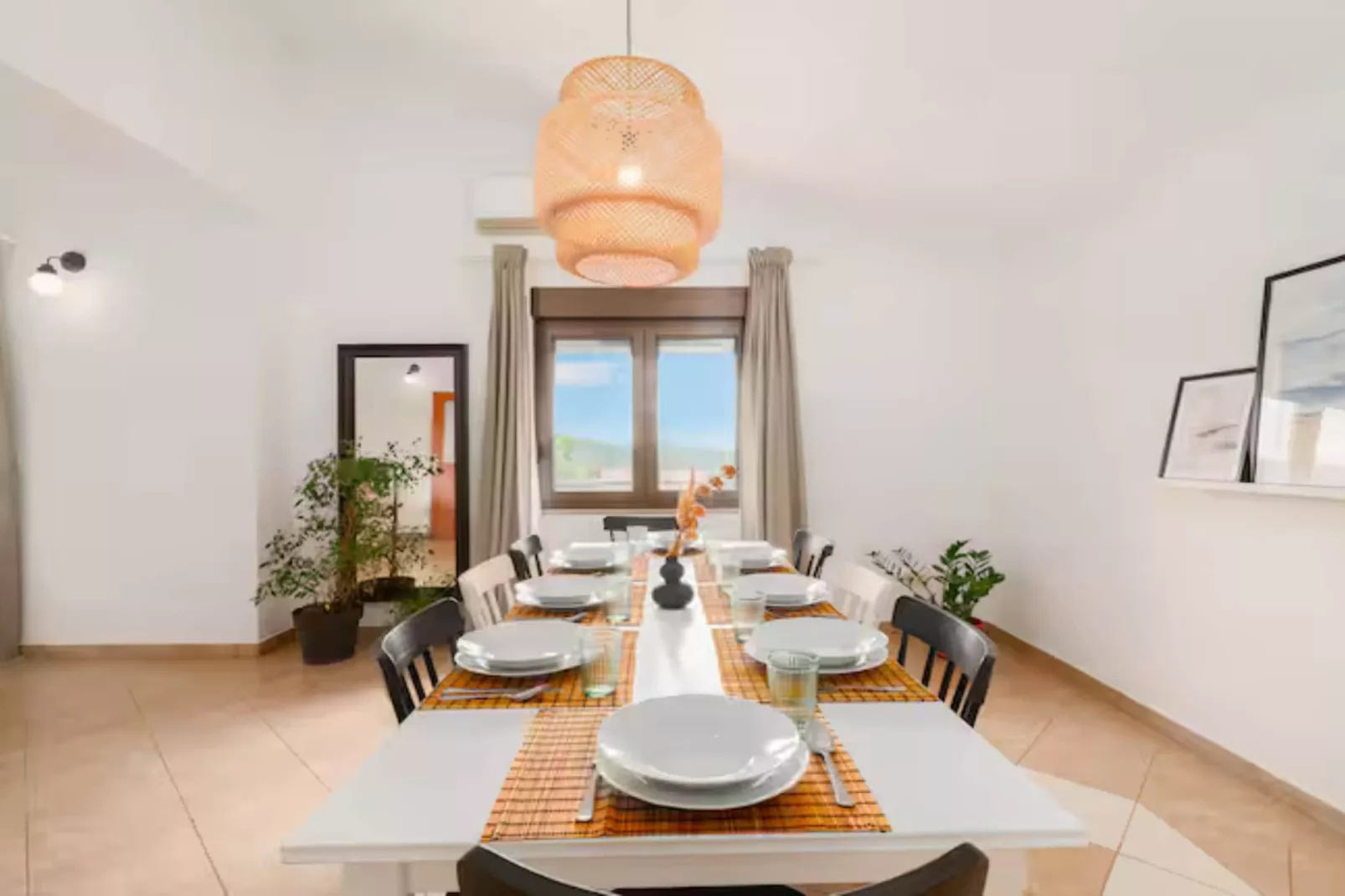 Villa Mima Pool Retreat - Five Bedroom Villa With Pool-Dining room