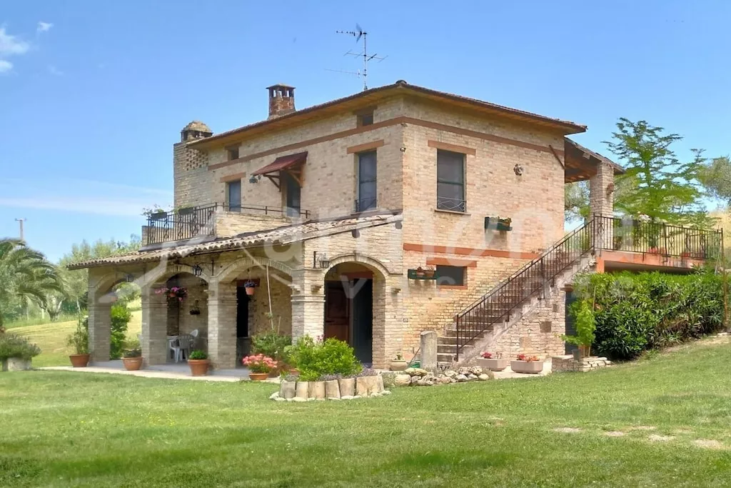 561526-Nicht zugeordnet