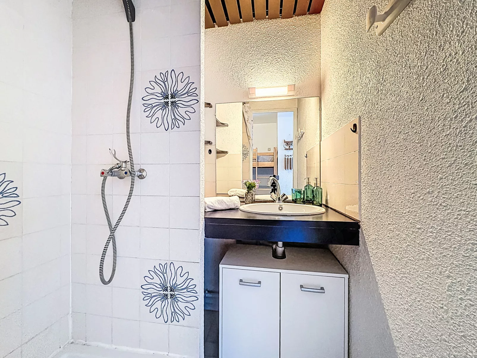 Le Lagon Bleu-Dedans