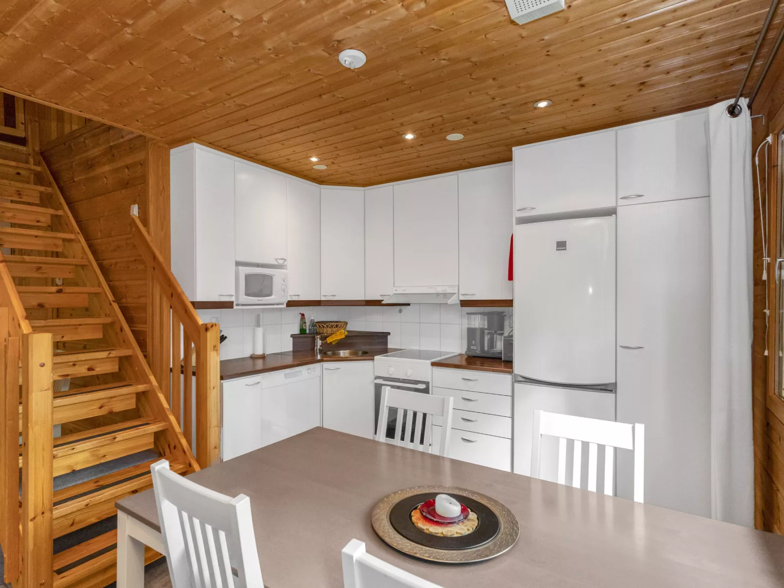 Kultapiisku 2-Drinnen