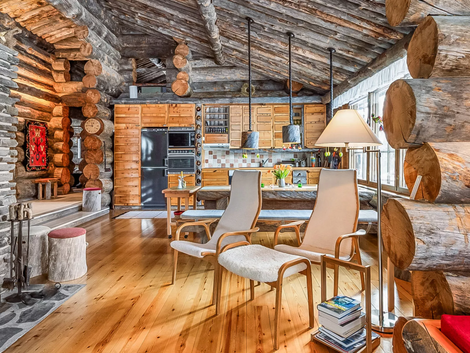 Rukan kelohuvila-Dedans