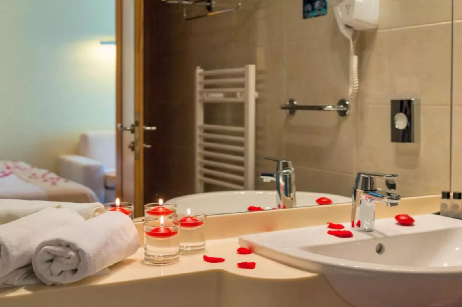 Boutique Hotel Saudade - Panorama Suite With Private Bathroom-Bathroom