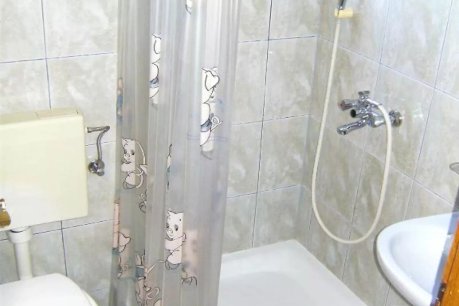 Elez Serenity Guesthouse - Twin room with Balcony-Badezimmer