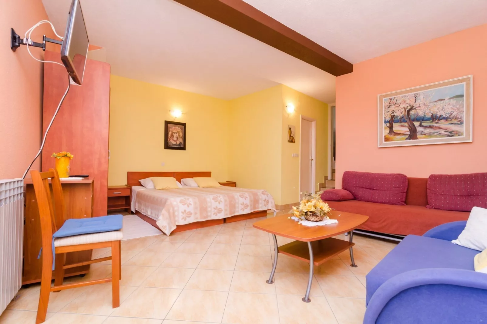 Apartment Olga - Studio Apartment with Terrace-Dining room