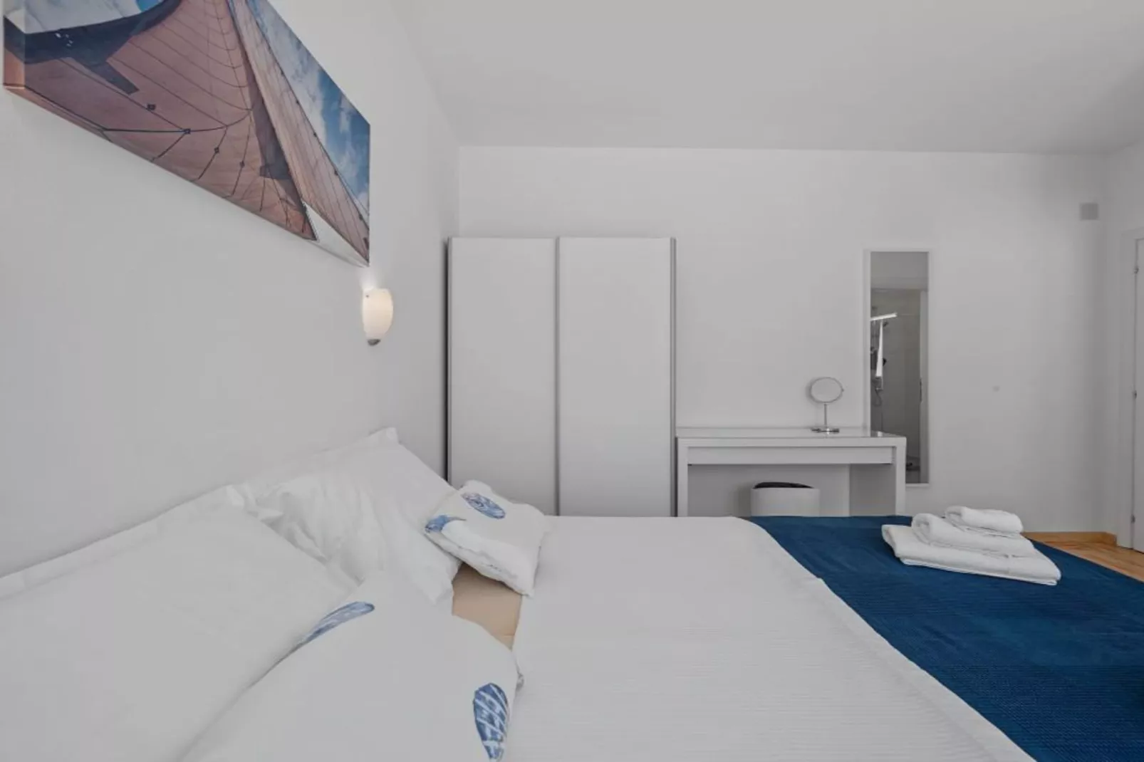 Apartments Villa Salvia Adriatica Grebaštica - Two Bedroom Apartment With Terrace And Sea View (Adriatica)-Chambre