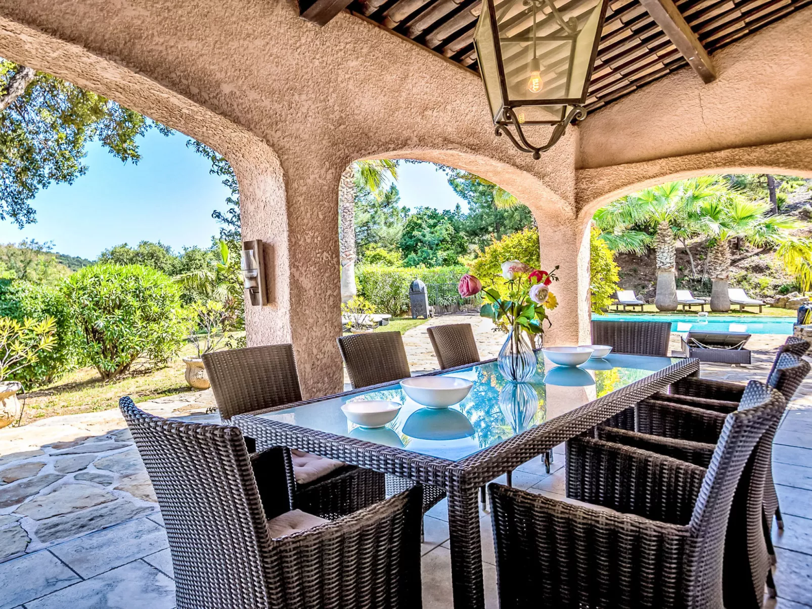 Villa Resedas-Outside