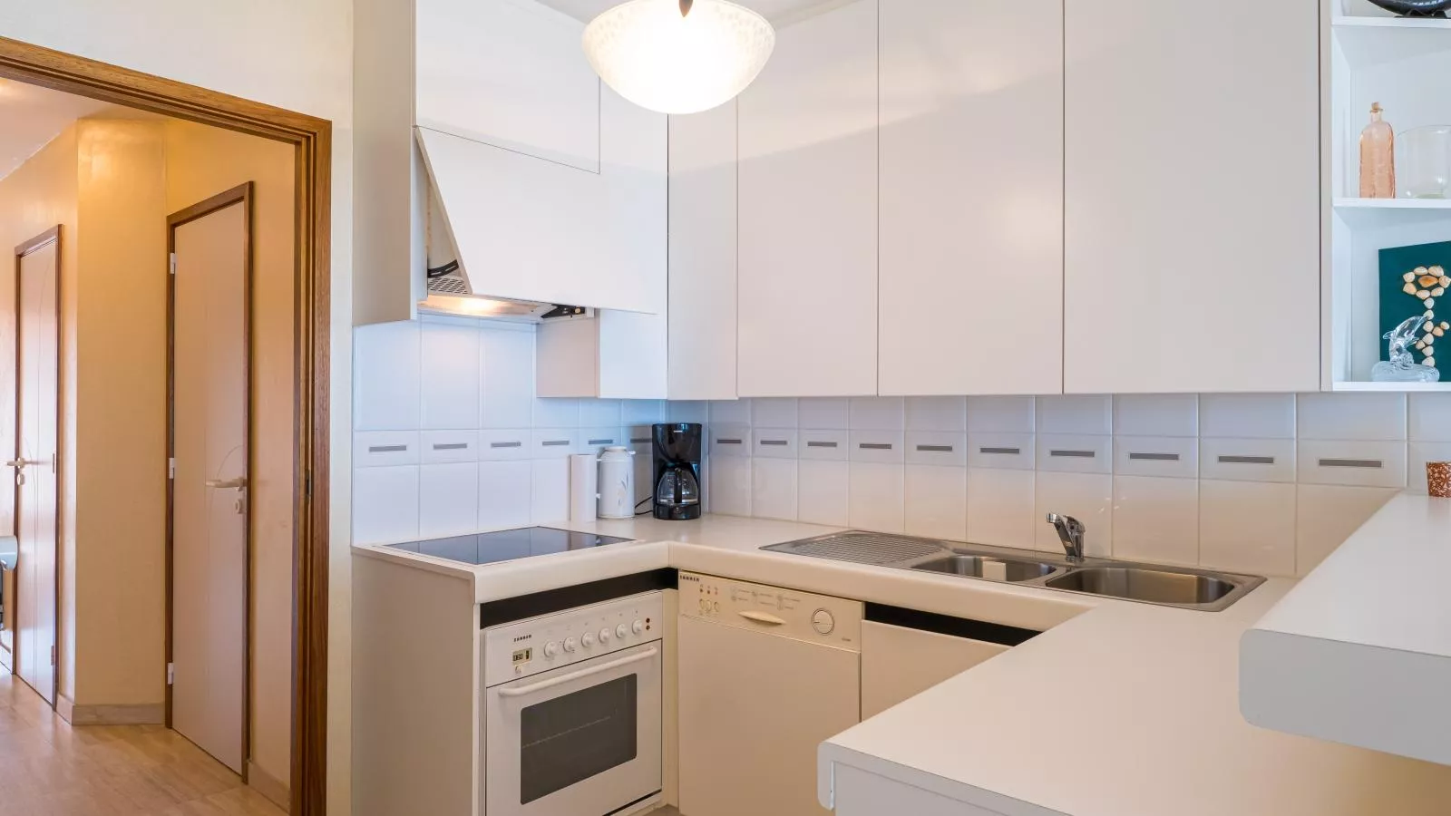 Azur Palace  - 0602-Kitchen