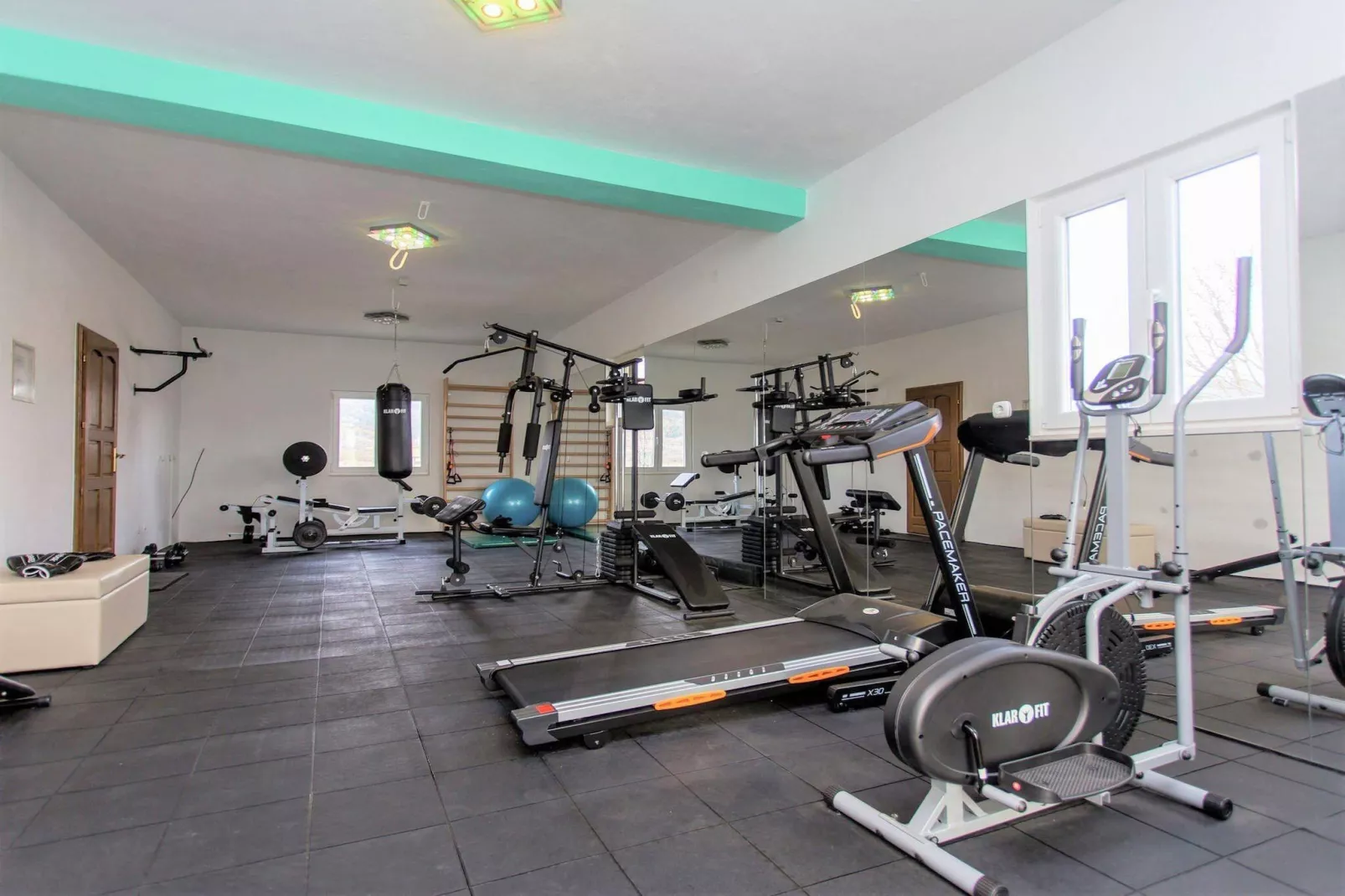 Sport & Spa Villa Neoric-Fitnessraum