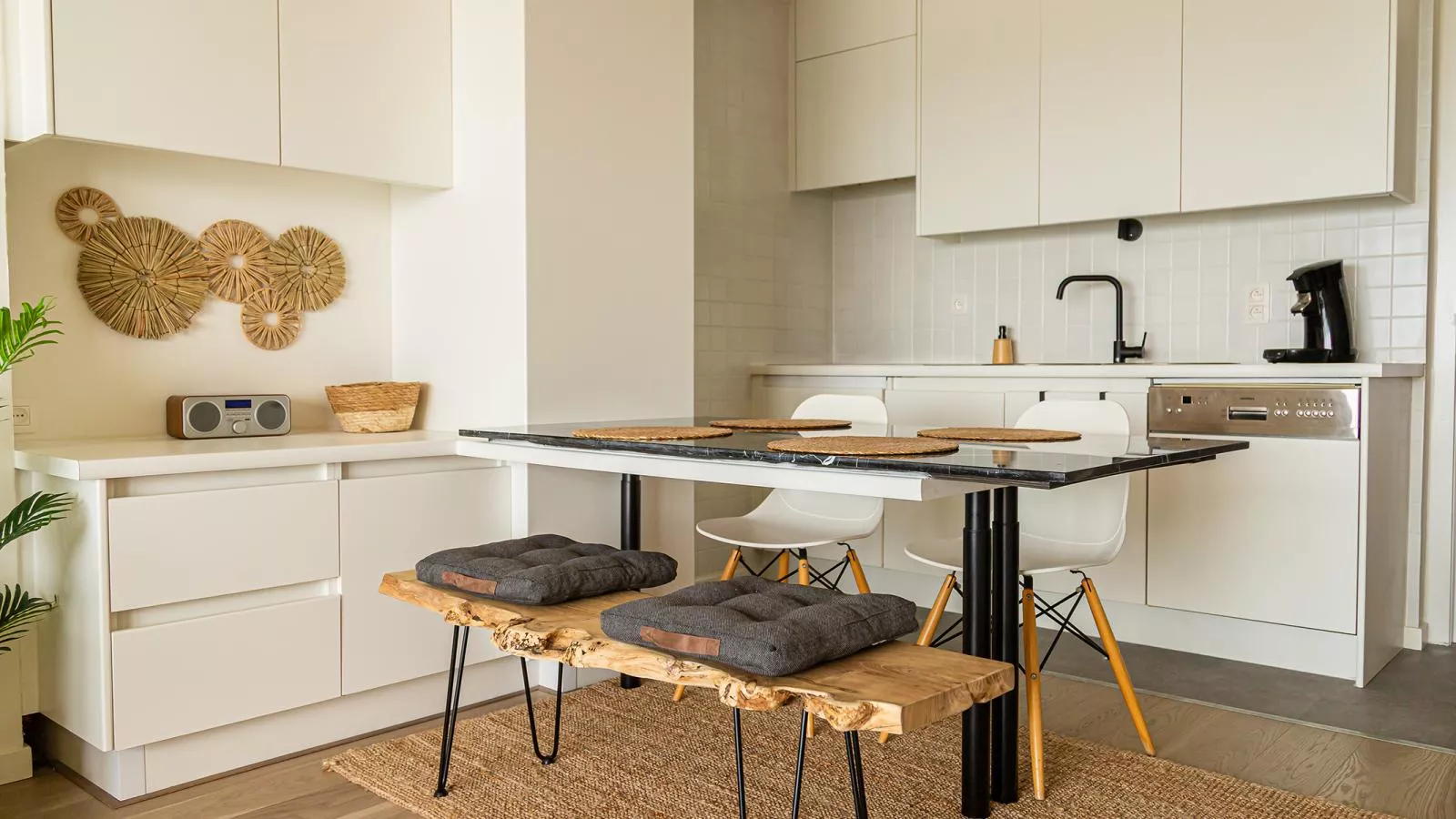 Nautilus - 0903-Kitchen