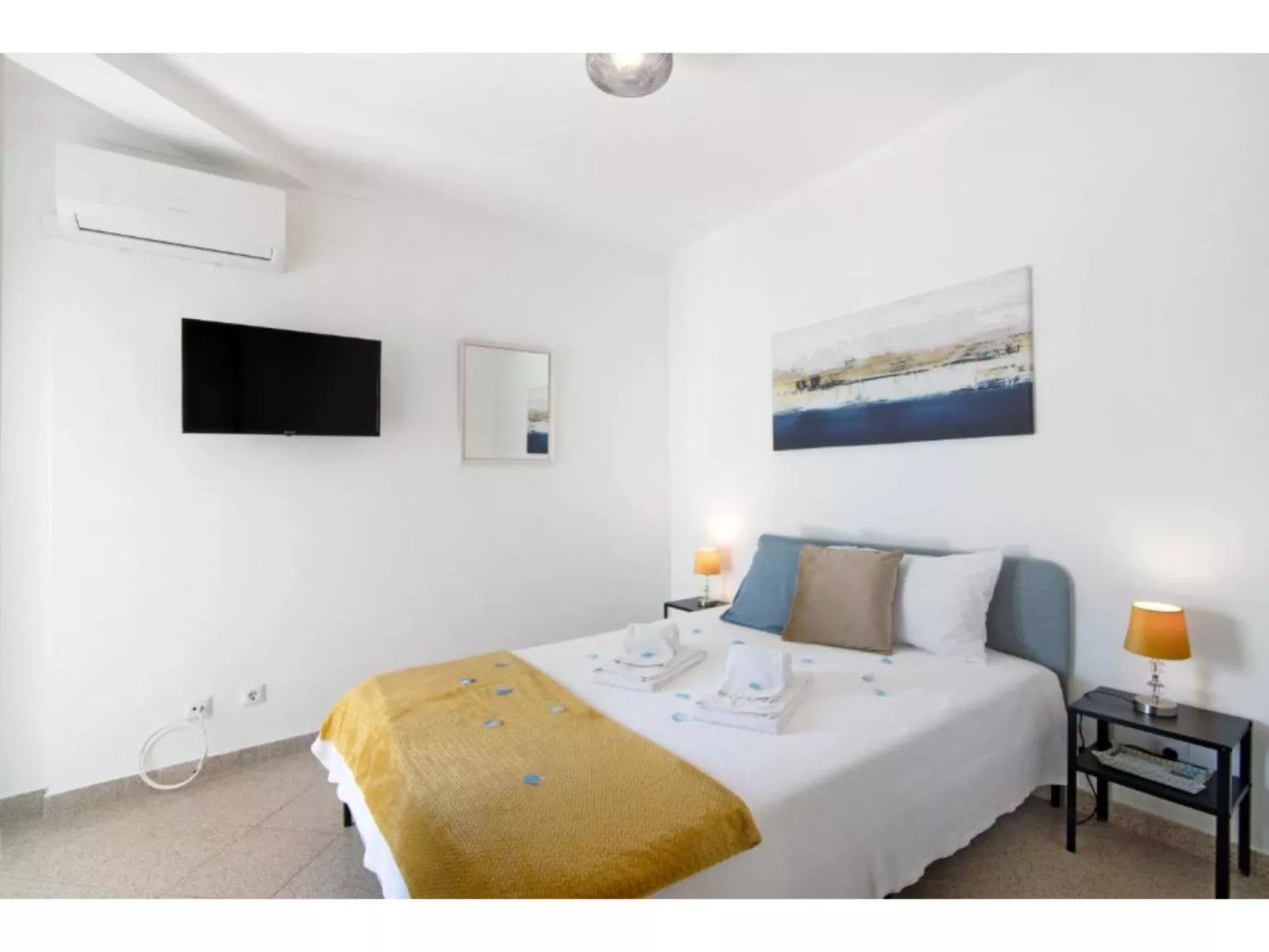 Jade-Sunny Way-Inside