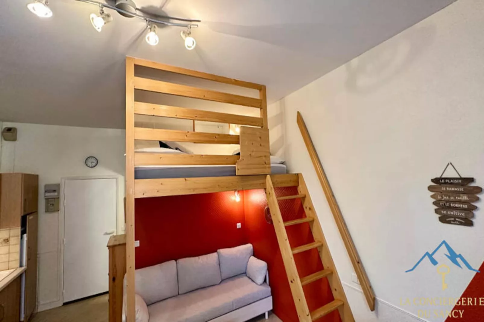 Studio à La Bourboule-Untagged