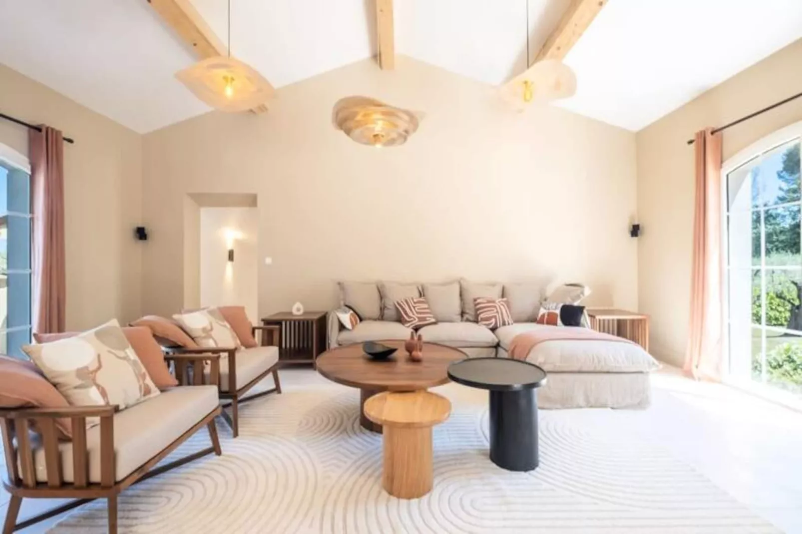 Résidence Bijou De 280m2 Et Piscine à Débordement Au Calme Absolu-Untagged