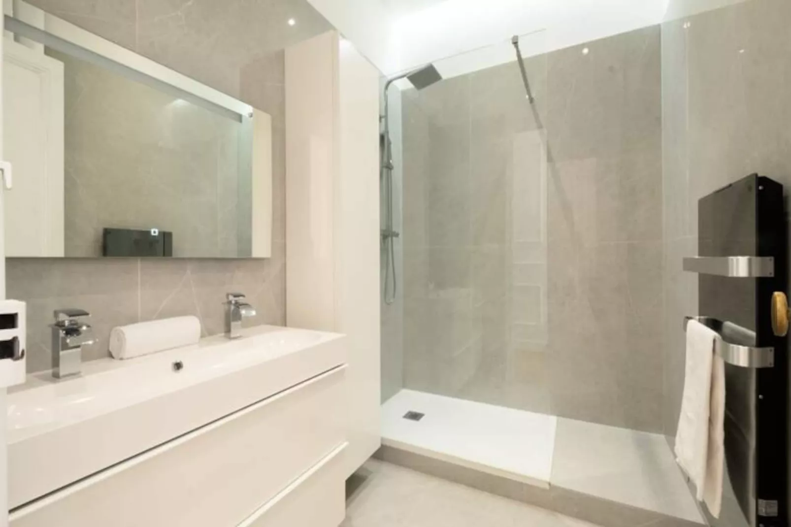 Résidence 4p Au C&oelig;ur Du Centre Ville - 5 Min Palais & Plages-Non tagué