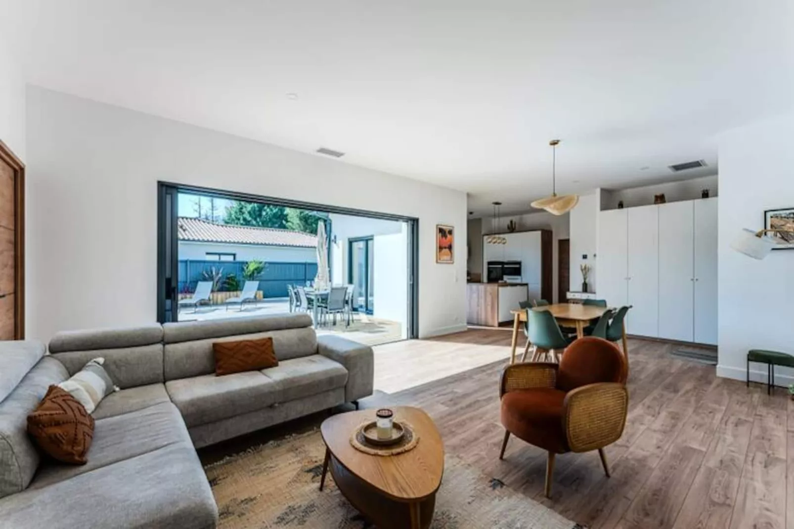 Villa Diam --Untagged