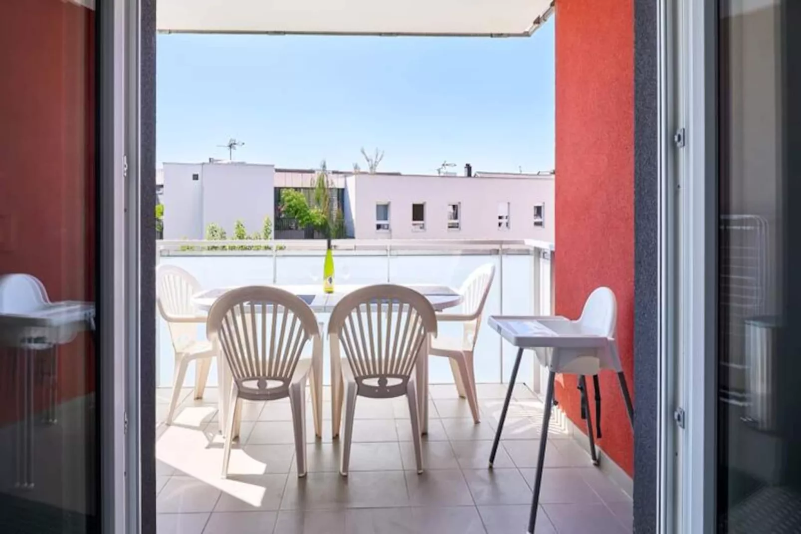 Dans Les &eacute;toiles - 2 Chambres Proche Centre Ville Avec Parking Inclus-Non tagué