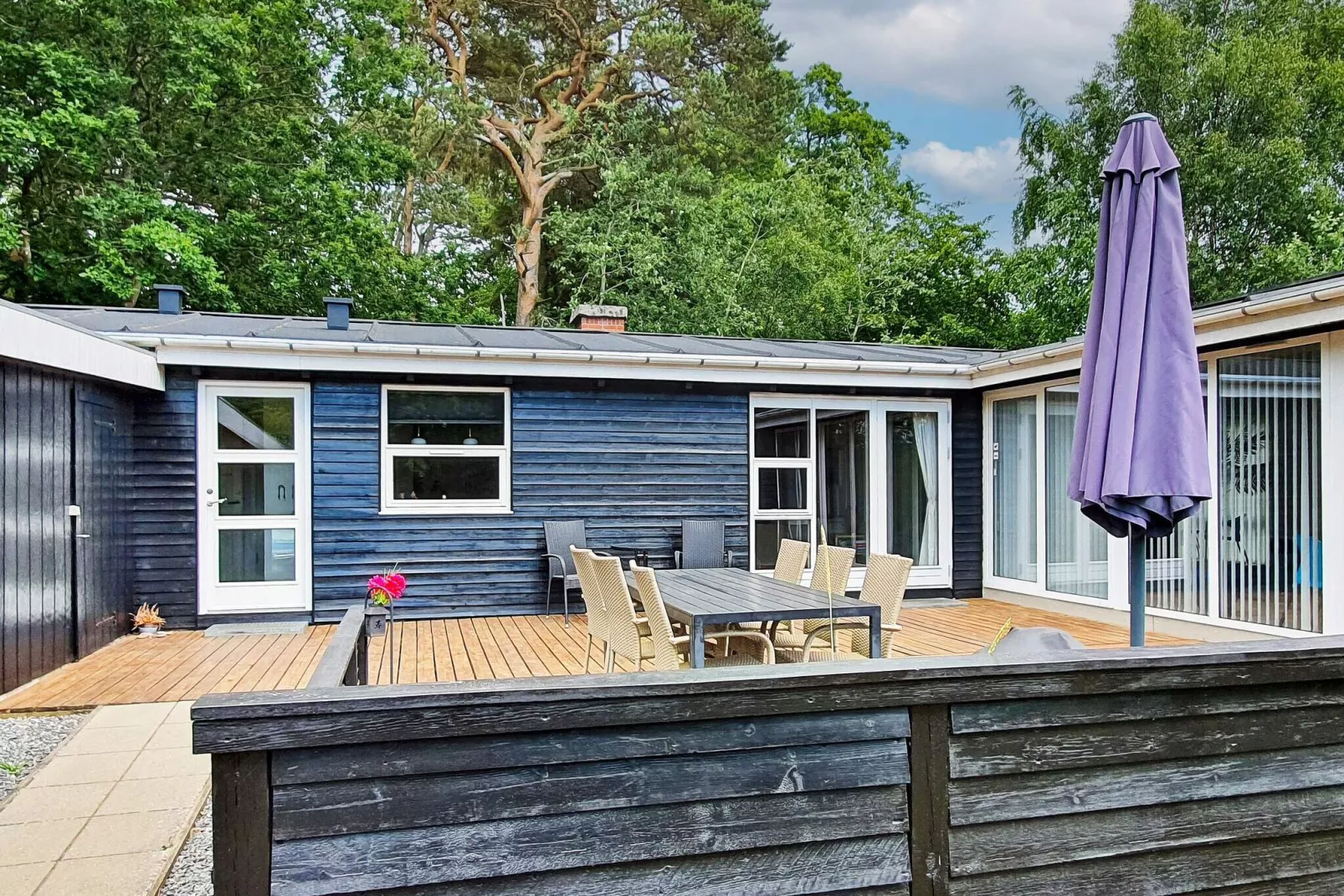 10 person holiday home in Hadsund