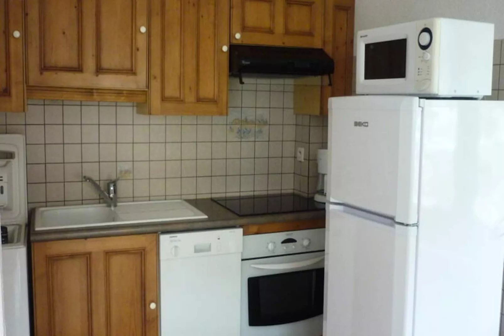 Chalet Gilbert Collet - Untagged