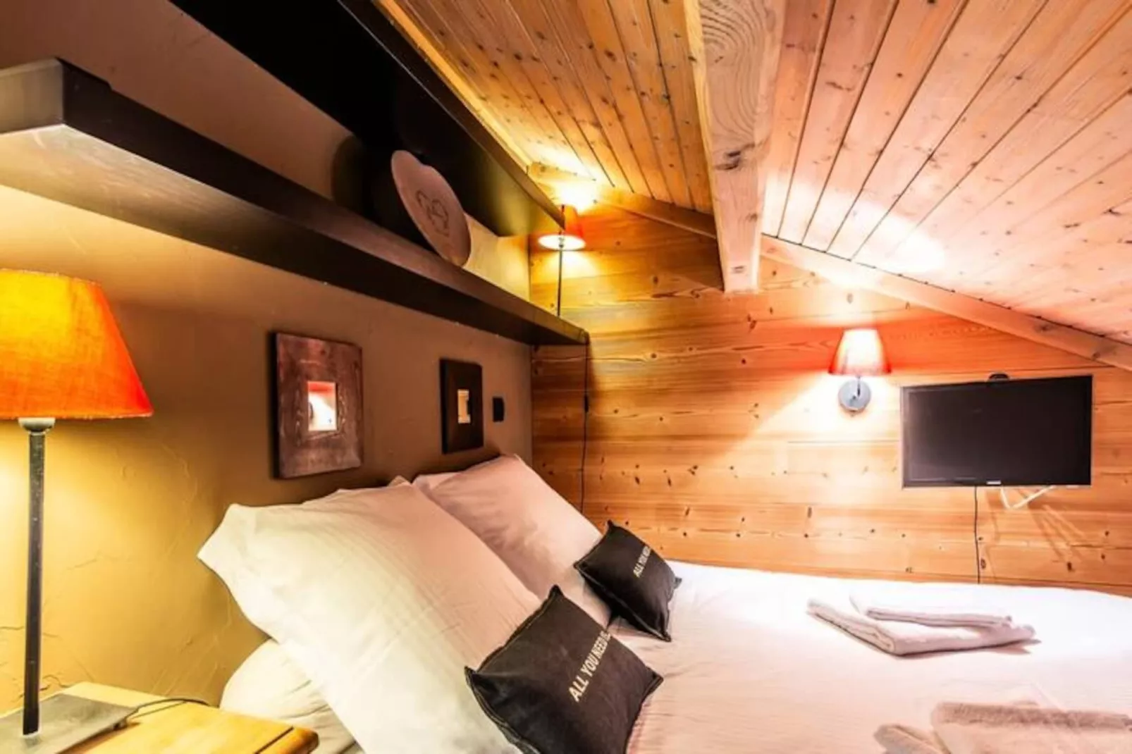 Slow Chalet Montblanc Soleil Sur Les Pistes Ascenseur Balcon, Vue, Parking-Untagged