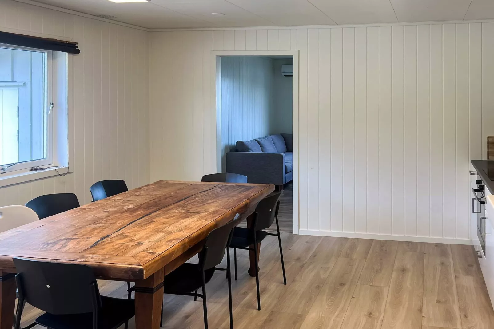 60733 - LITEN BOENHET-Intérieur