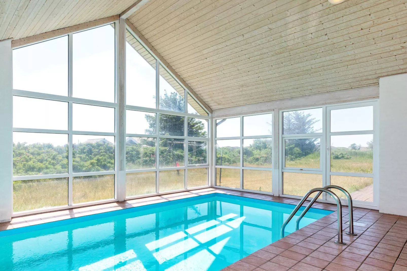 12 person holiday home in Pandrup-By Traum