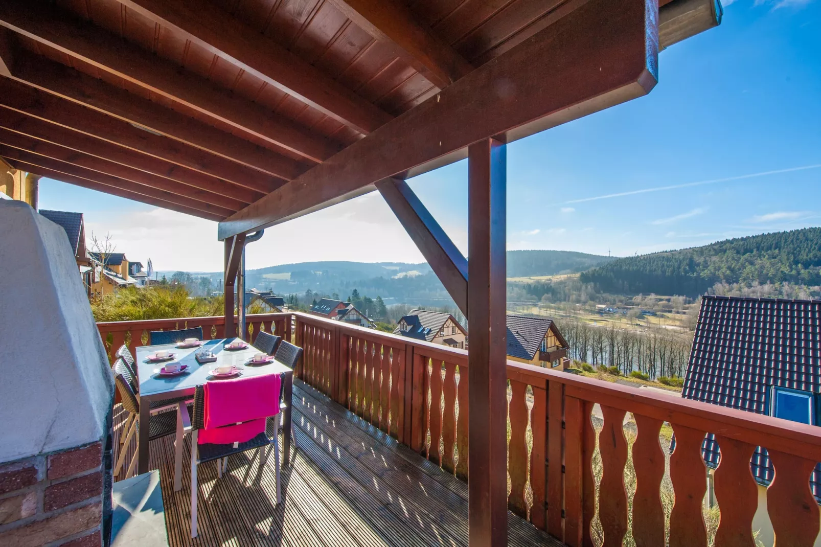 Eifelpark Kronenburger See-Terrace balcony