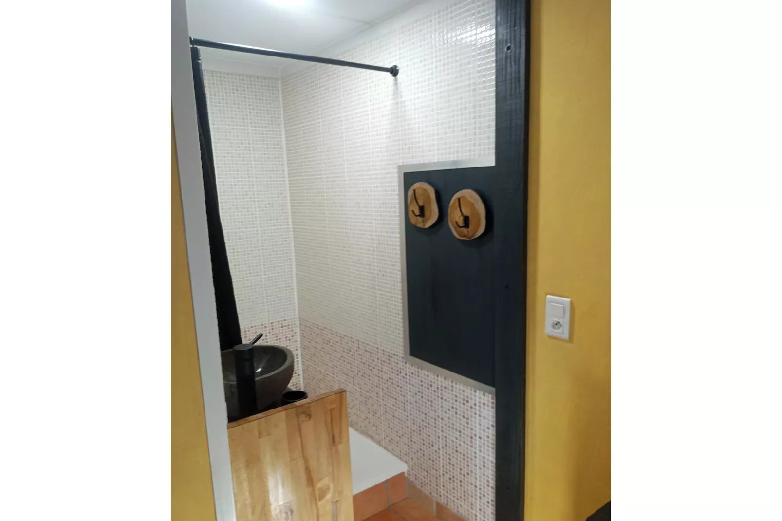 Villa - LES VANS-Bathroom