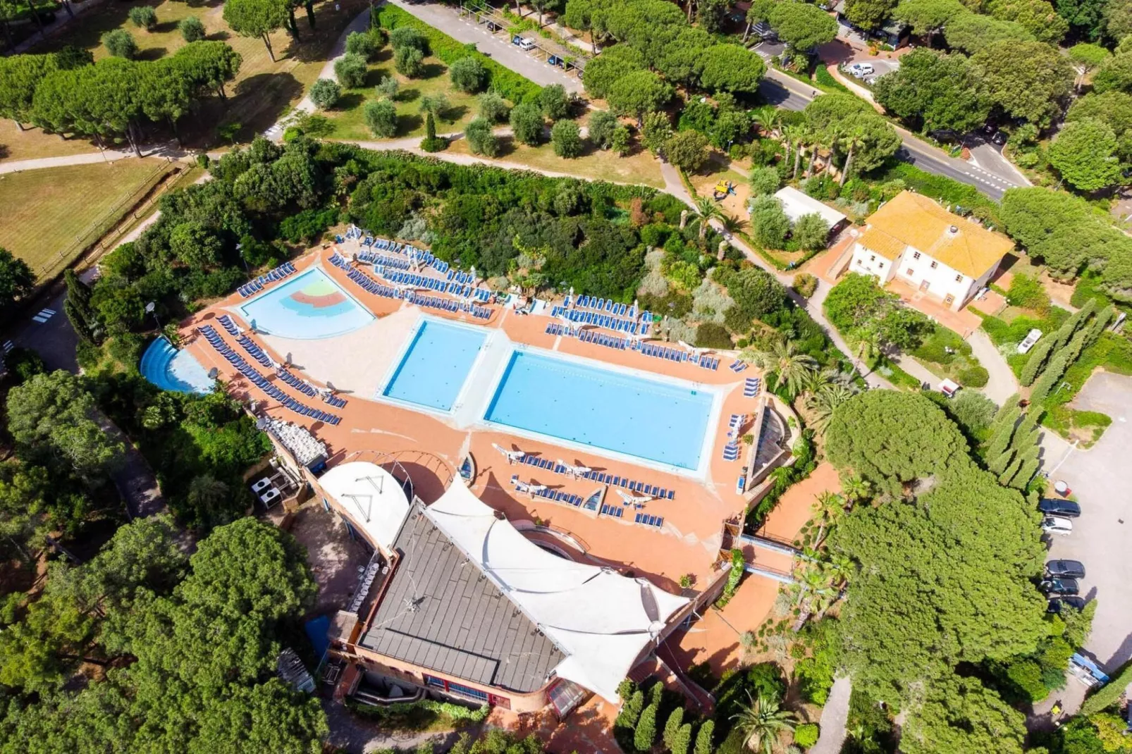 Holiday resort Riva degli Etruschi San Vincenzo-Ville Medium Trilo-VERDELLO 200 m dal mare-Piscine