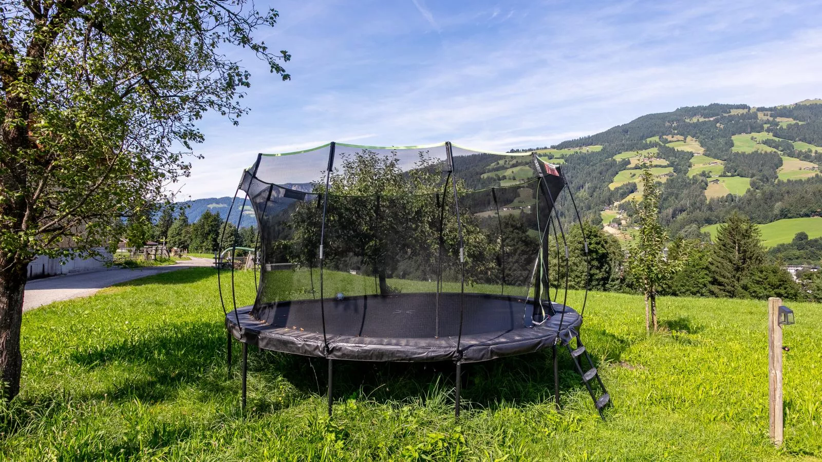 Christine-Facilities